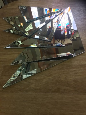 Все виды обработки кромки стекла и зеркала. Шлифовка, полировка, фацет.